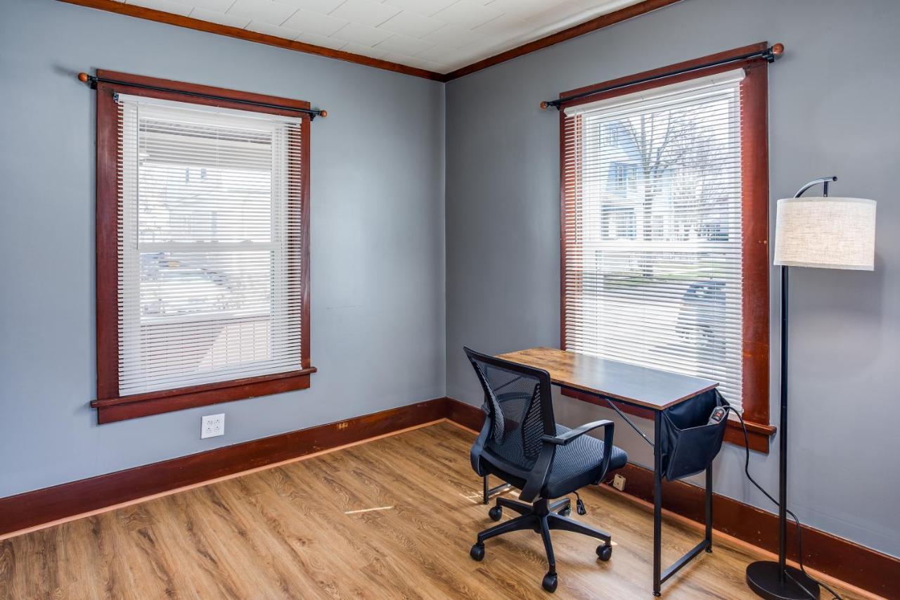 Spacious Home With In-Unit Laundry, Parking, 1Gb Wifi, & Patio Deck Rochester Exterior foto